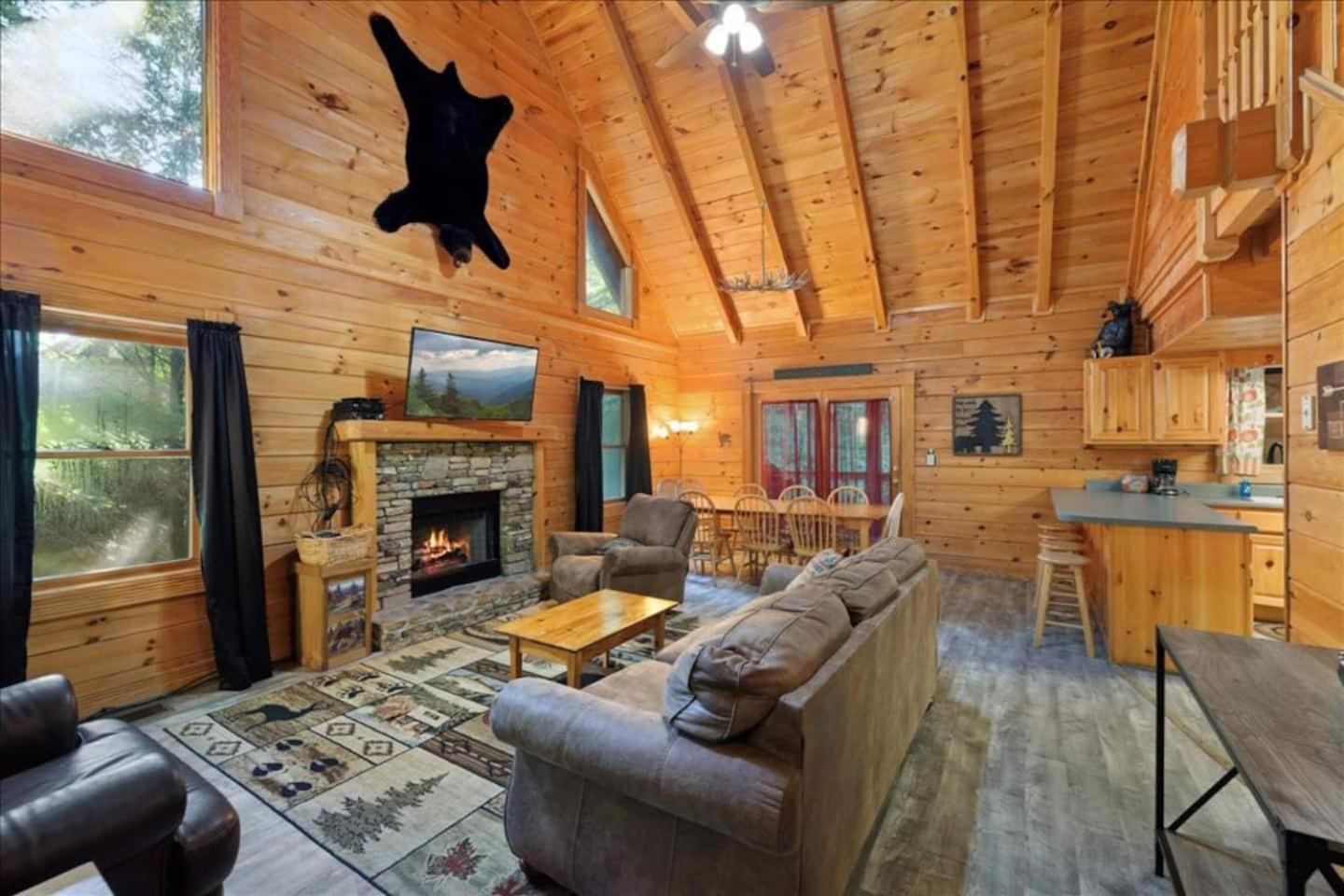 5Br Smoky Cabin Hot Tub, Games, 1 Mi To Parkway Pigeon Forge Luaran gambar