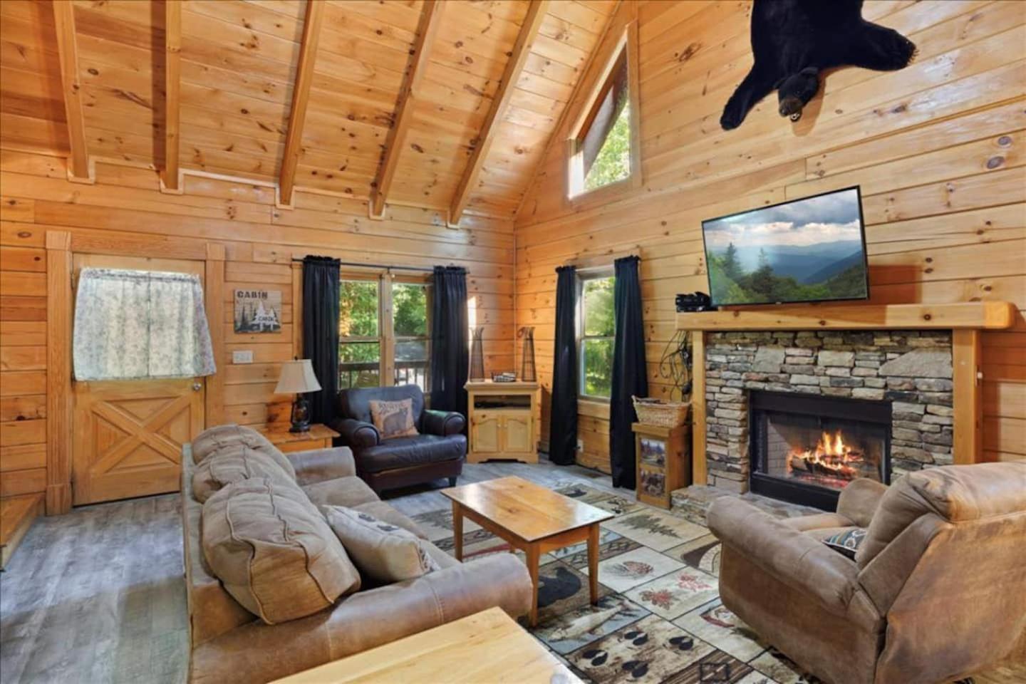 5Br Smoky Cabin Hot Tub, Games, 1 Mi To Parkway Pigeon Forge Luaran gambar