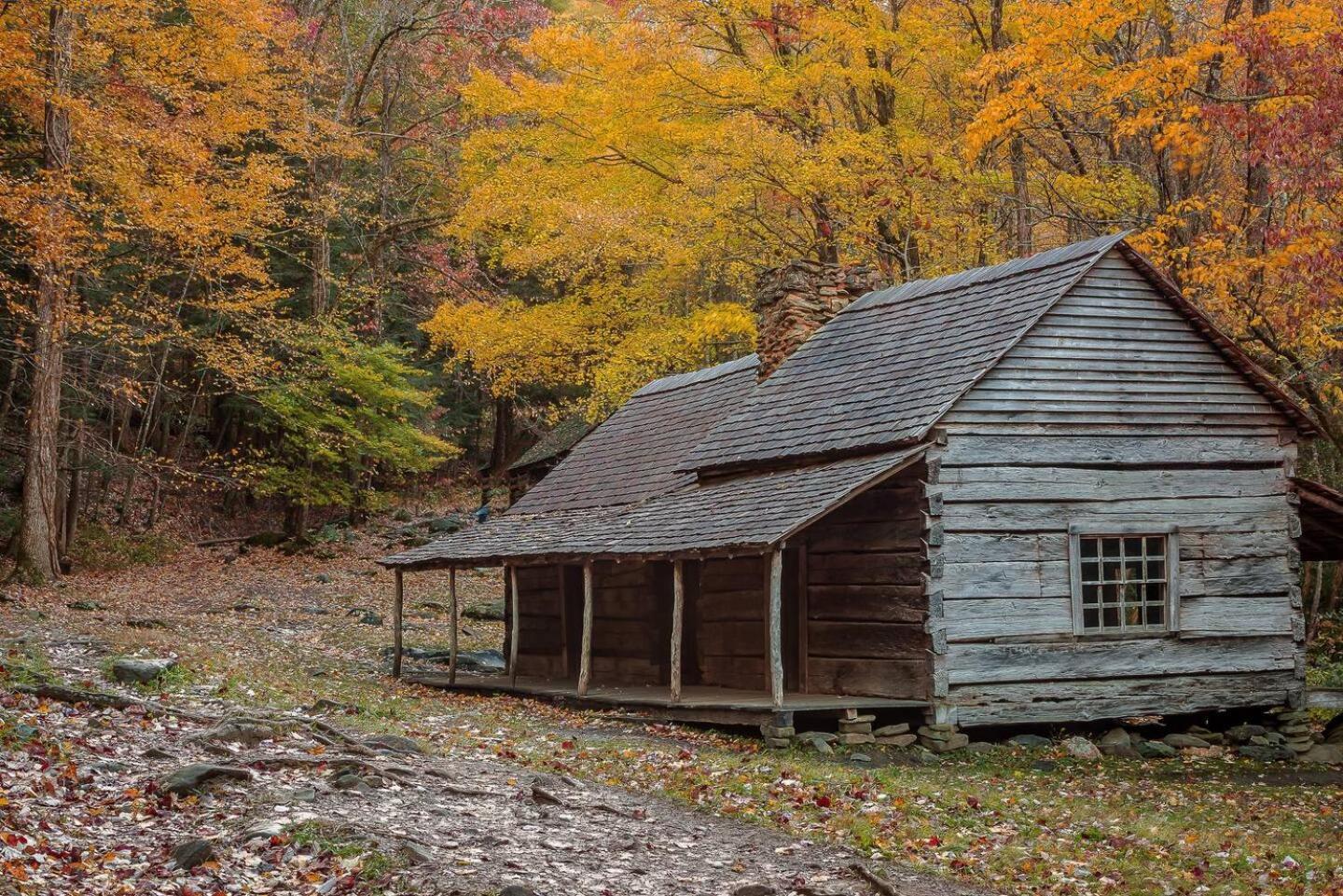 5Br Smoky Cabin Hot Tub, Games, 1 Mi To Parkway Pigeon Forge Luaran gambar
