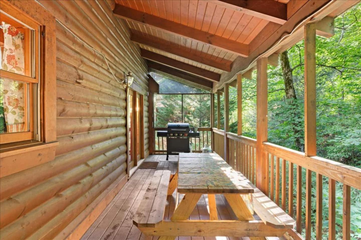 5Br Smoky Cabin Hot Tub, Games, 1 Mi To Parkway Pigeon Forge Luaran gambar