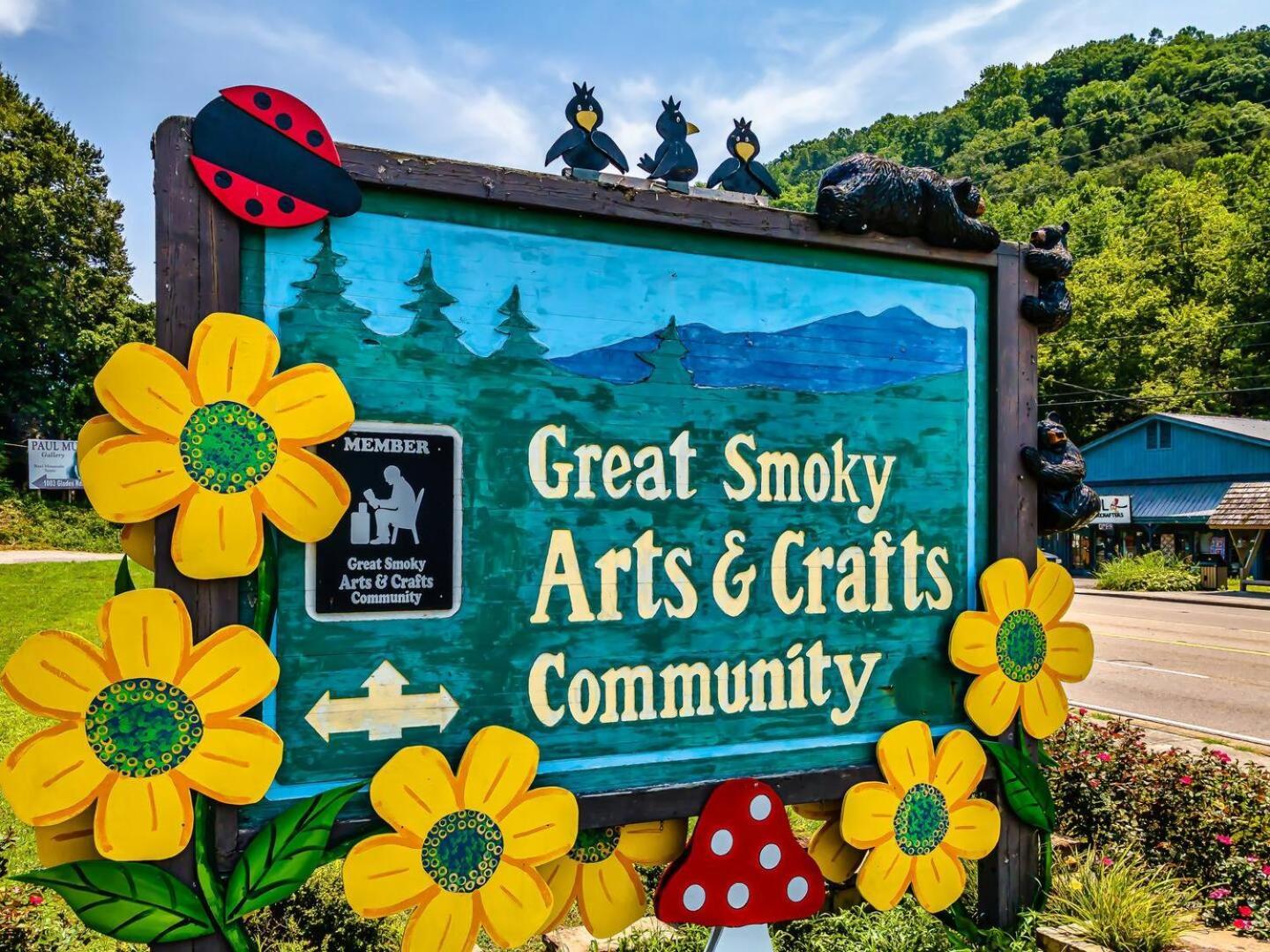 5Br Smoky Cabin Hot Tub, Games, 1 Mi To Parkway Pigeon Forge Luaran gambar