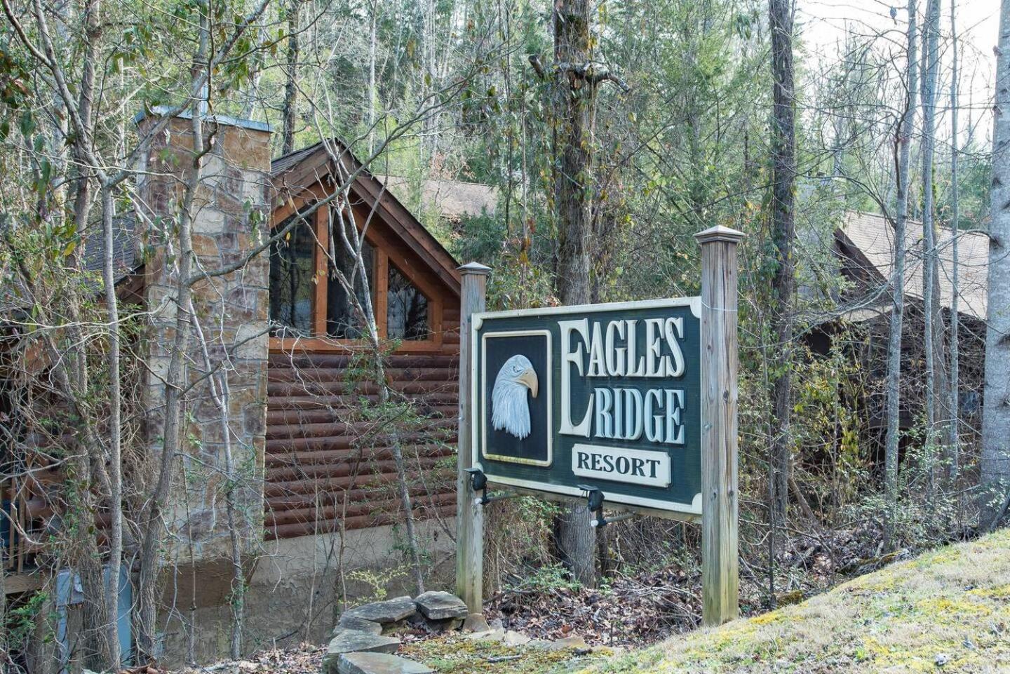 5Br Smoky Cabin Hot Tub, Games, 1 Mi To Parkway Pigeon Forge Luaran gambar